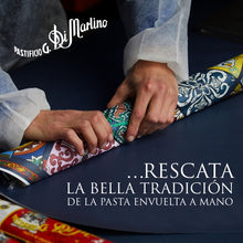 Cargar imagen en el visor de la galería, SPAGHETTI LUNGHI ENVUELTO A MANO